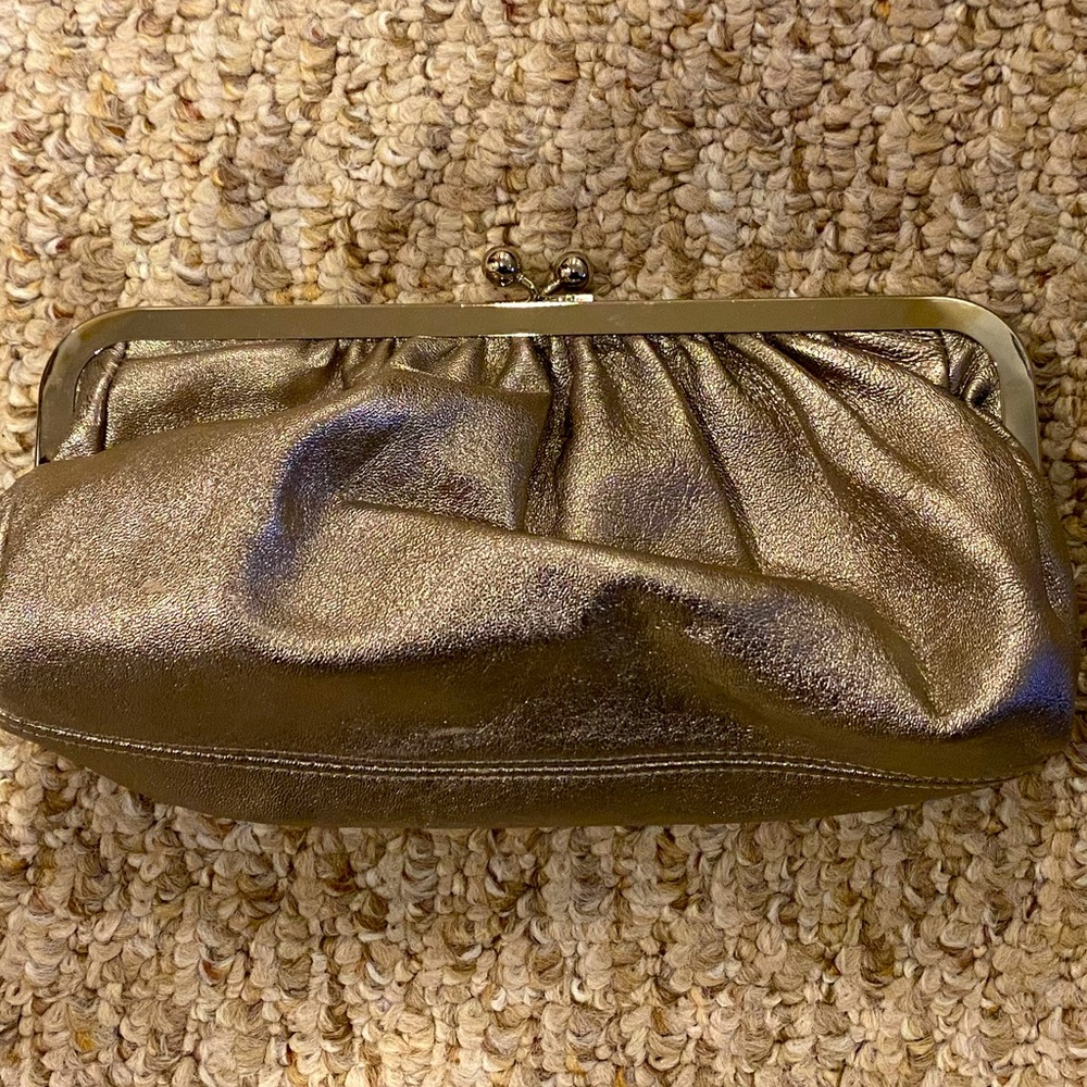 EUC Express Sparked gold framed clutch